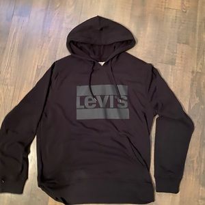 Levi’s sweatshirt